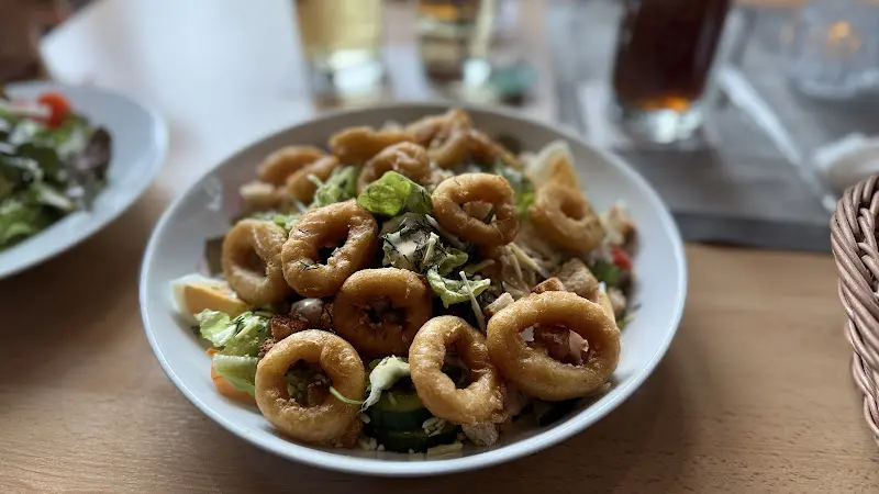 Norman Wagner_Volkshaus Takis & Maria_Büttelborn_avis