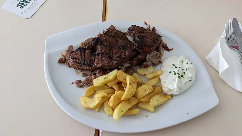 Volkshaus Takis & Maria_Büttelborn_slider_image_3