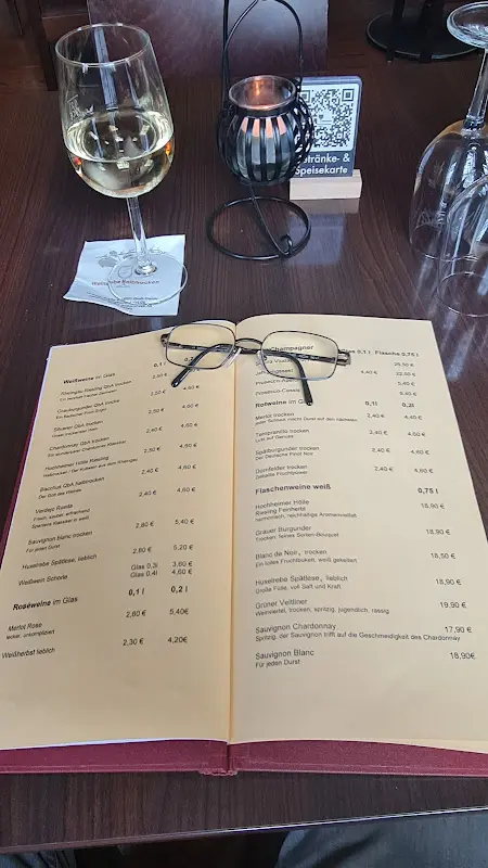 Menu_Weinstube Halbtrocken_Groß-Gerau_image_1