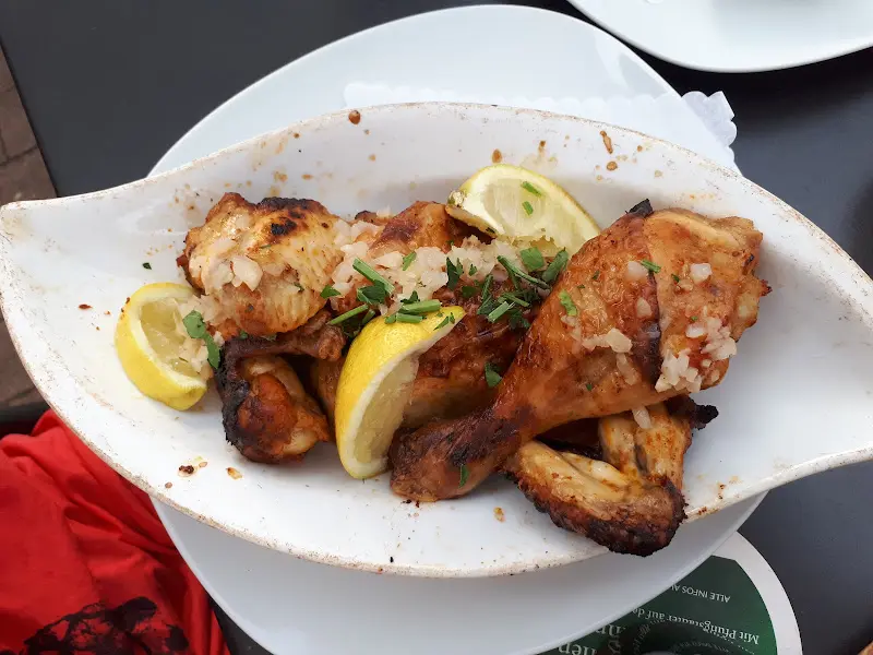 Weinstube Halbtrocken_Groß-Gerau_slider_image_2