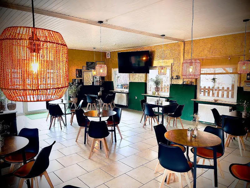 Vereinsheim VfR Gross-Gerau ilankai Sky Bar & Lounge restaurant in Groß-Gerau