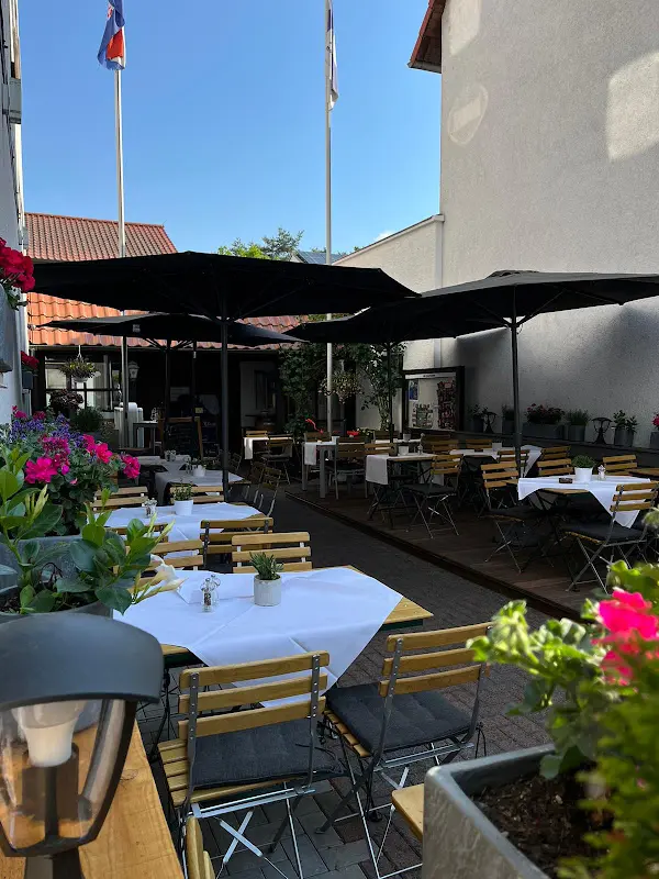 Wirtshaus Zum Sattler ristorante a Mörfelden-Walldorf