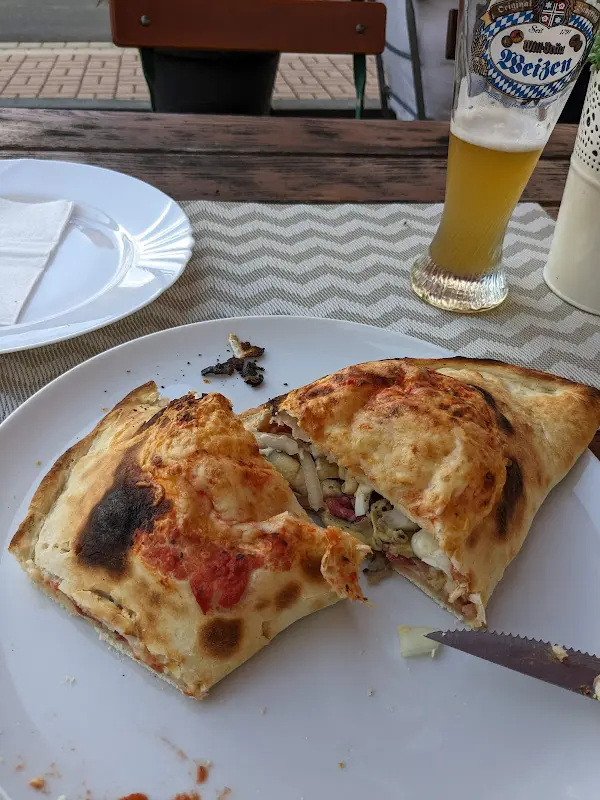 Pizzeria Calzone Inh. Admira Hadzic_Eichenzell_slider_image_2