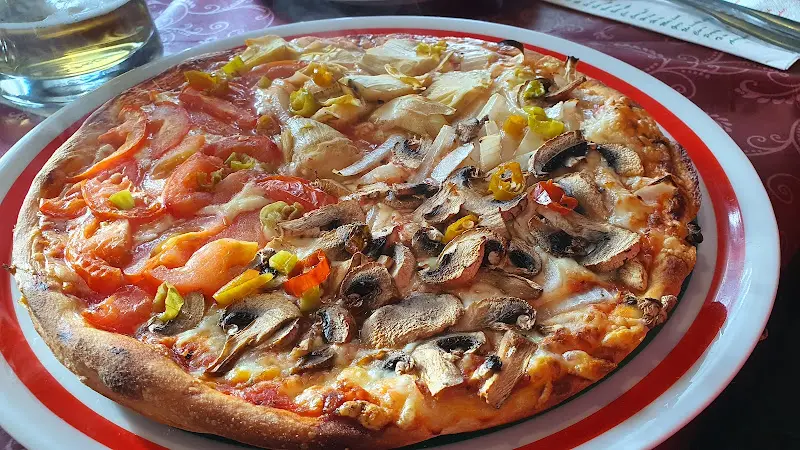 Pizzeria La Cascata_Ehringshausen_slider_image_3