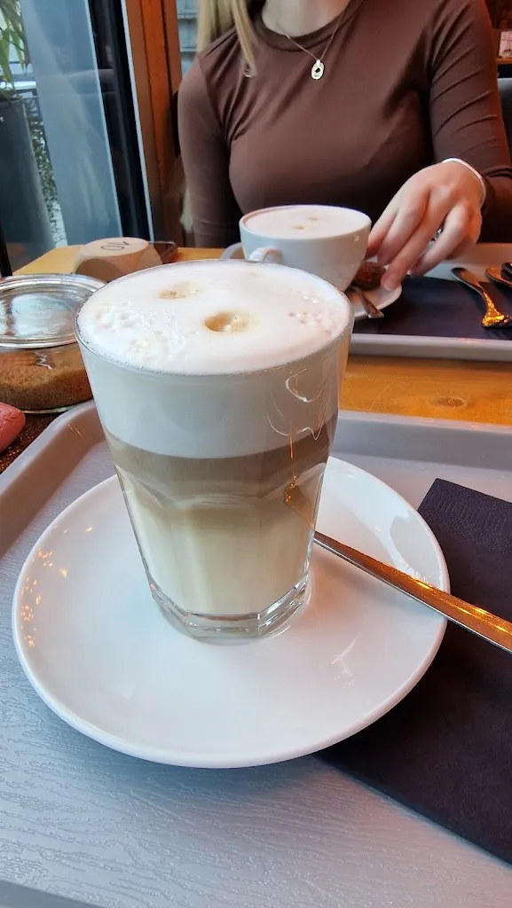 Nadine A._Karle´s Naturkost Bistro_Buchen_reseña