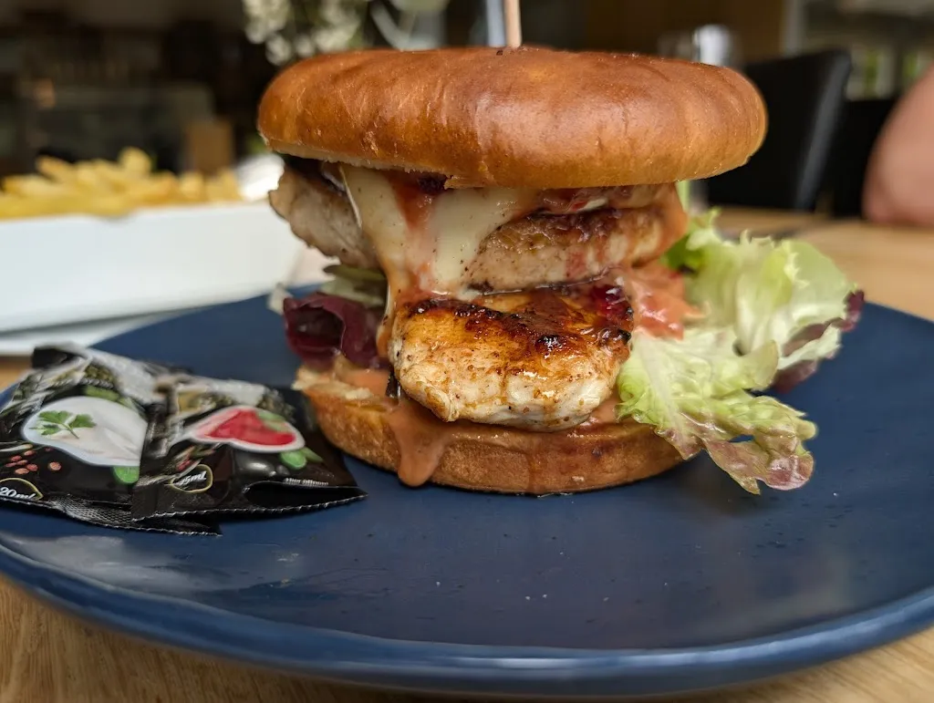 J M_Restaurant Seeterrasse Familie Gutekunst_Buchen_recensione