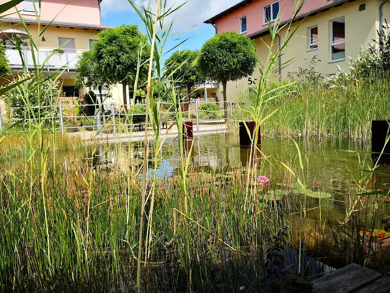 Totty Coo_La Massa am Seerosenteich_Espenau_review