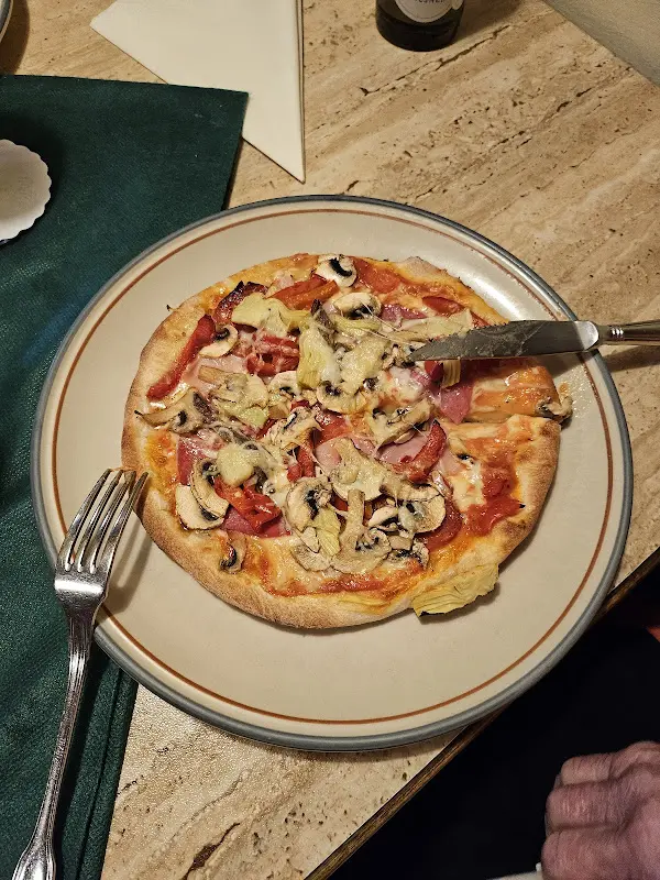 Pizzeria Roma_Felsberg_slider_image_3