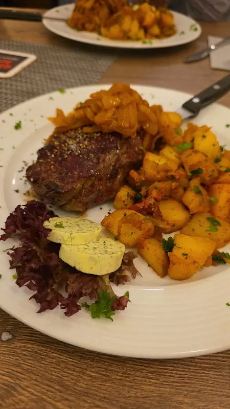 Stefan Opl_Zum scharfen Eck_Main_recensione