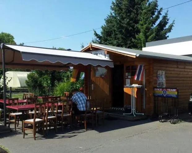 Pranees Thai Haus_Main_slider_image_1