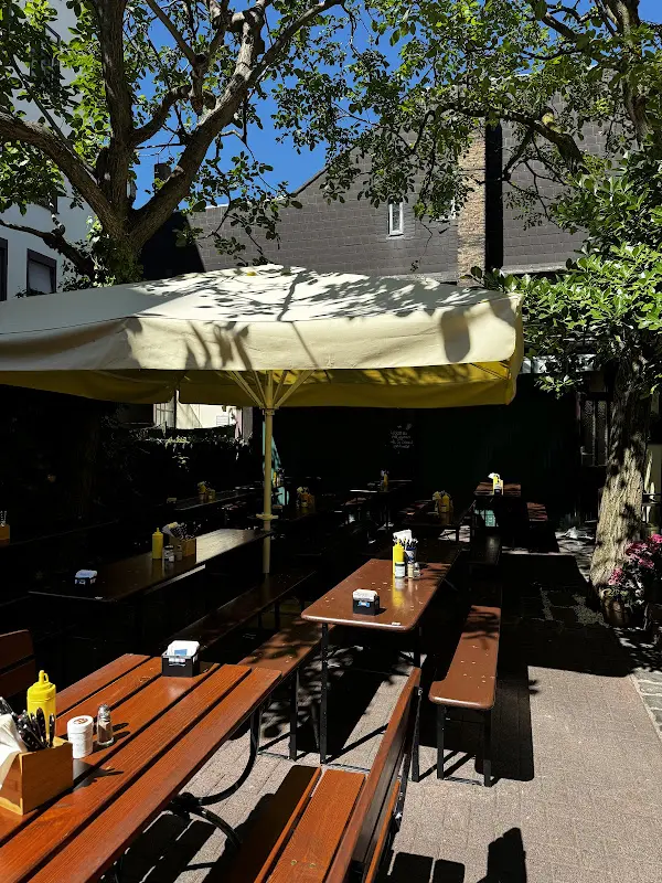 Apfelweinwirtschaft Atschel restaurant in Main