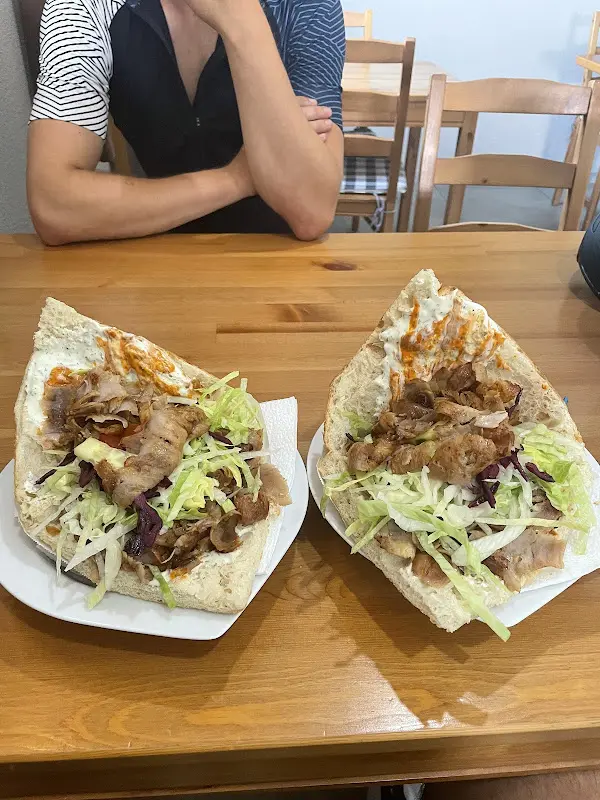 Basito Döneria ristorante a Frielendorf