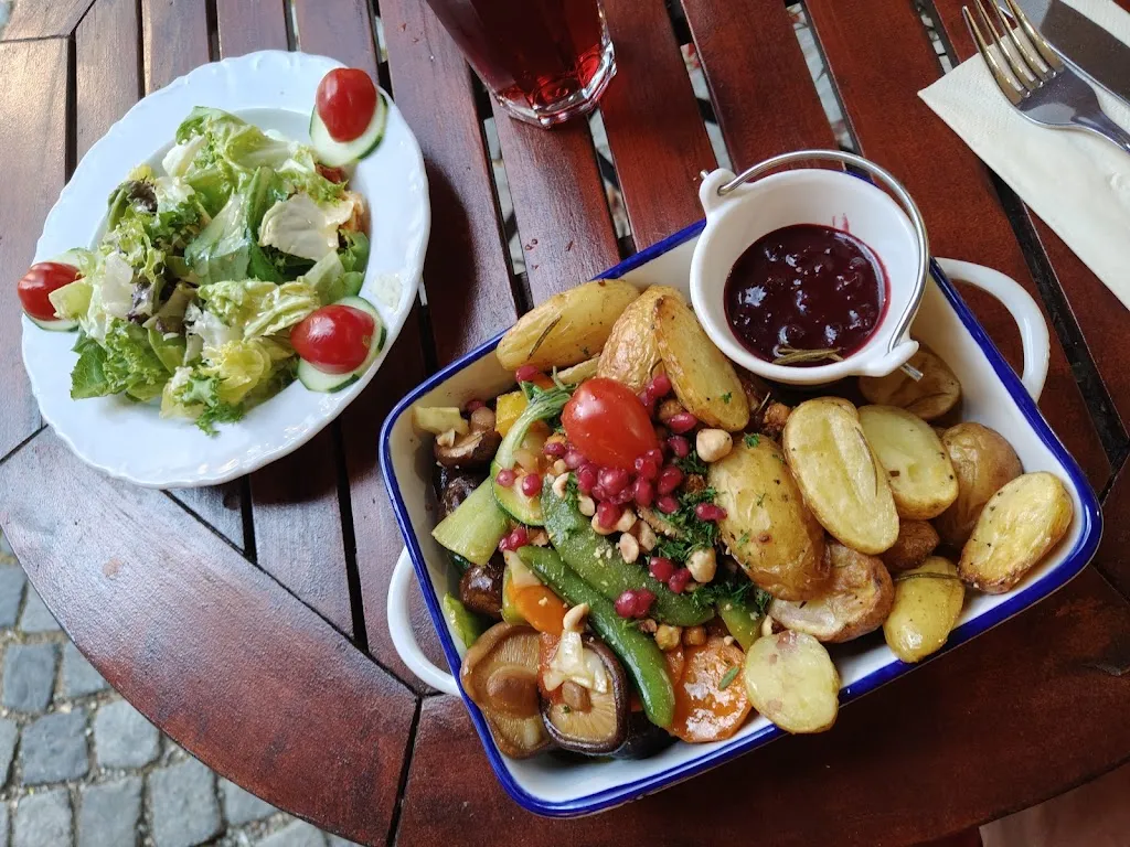 Rotes Schloss_Jagsthausen_slider_image_3