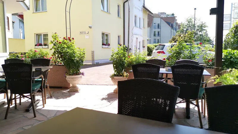 Hotel & Restaurant Hugenottengarten ristorante a Friedrichsdorf