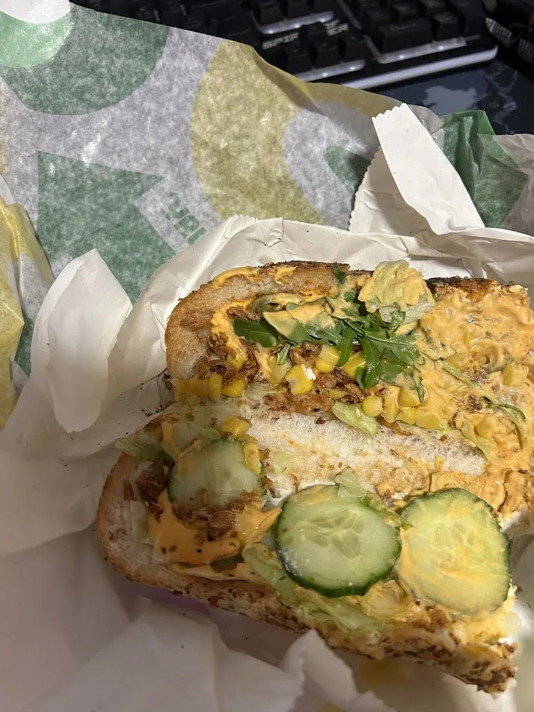 Mimi Nguyen_Subway_Buchen_review