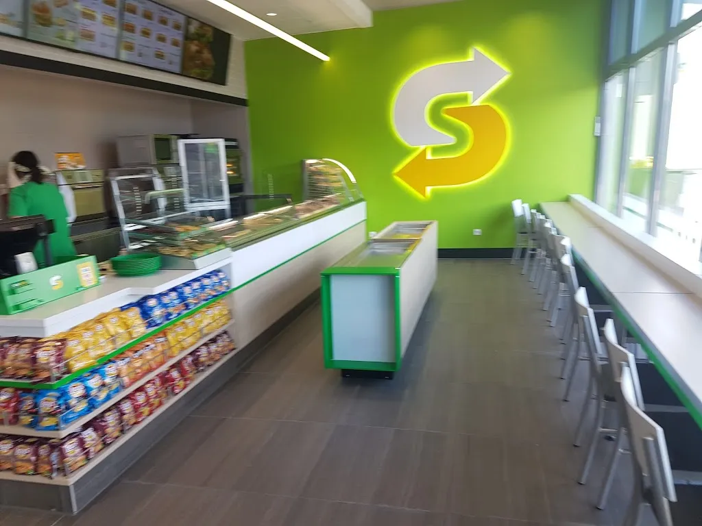 Daniela Schmitt_Subway_Buchen_review