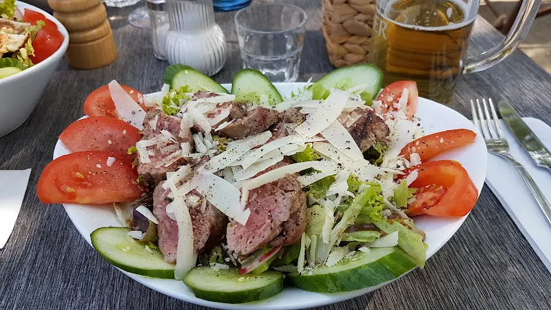 Bootshaus in Geisenheim am Rheinufer_Geisenheim_slider_image_2