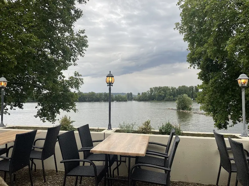 Rhein Pavillon da Nico restaurant in Geisenheim