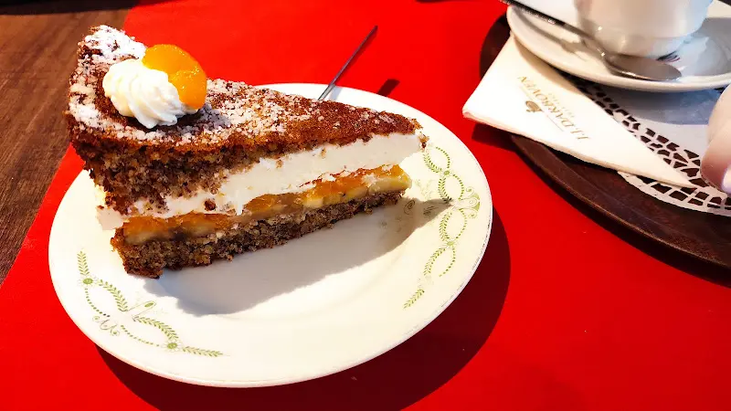 Cafe Nostalgie_(Eder)_slider_image_2