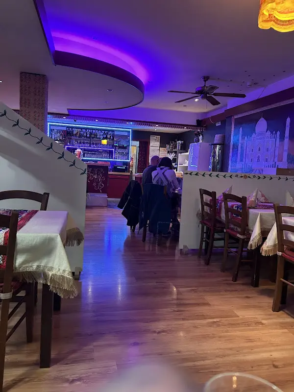 Indien King Restaurant_(Eder)_slider_image_3