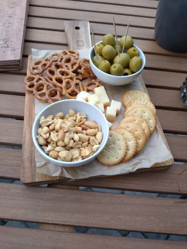 Meyenhof Bar_(Eder)_slider_image_2