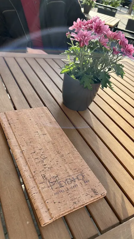 Meyenhof Bar_(Eder)_slider_image_3