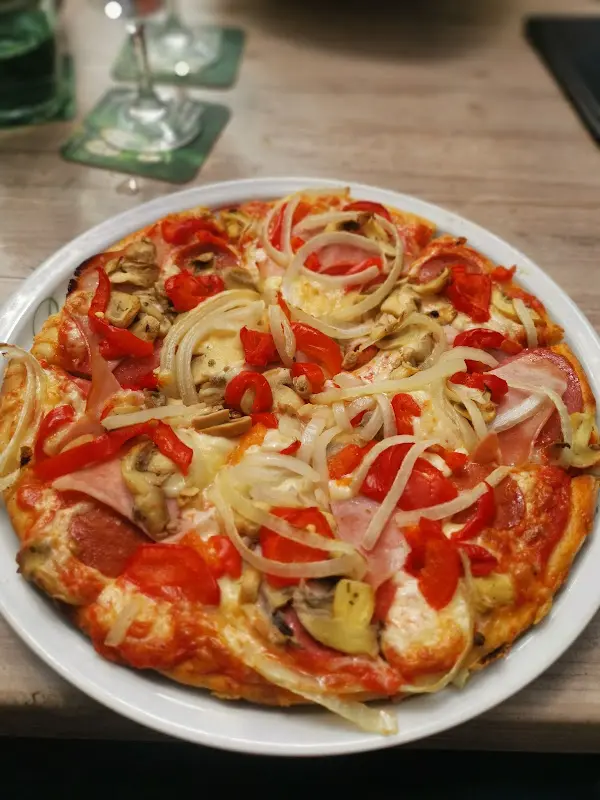 Pizzeria & Restaurante Calabria_Gedern_slider_image_3