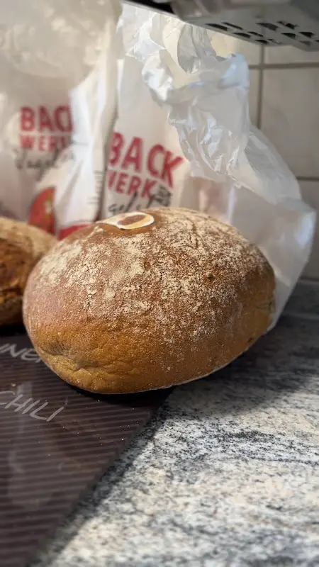 Vulkanbäcker Haas - Café Knusperhaus_Gedern_slider_image_2