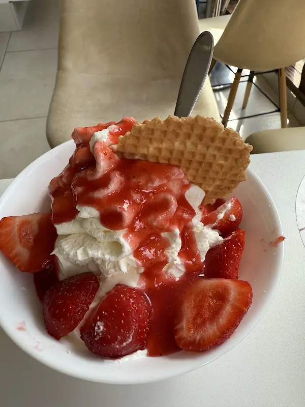 Eiscafé Venezia_Gedern_slider_image_3