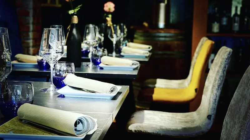 Eliá Restaurant_Main_slider_image_1