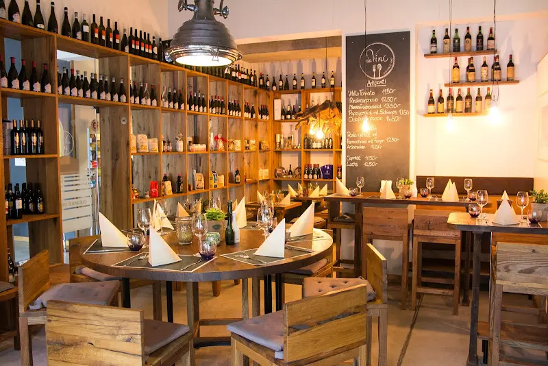 DaVinc Cucina e Vino restaurant in Main