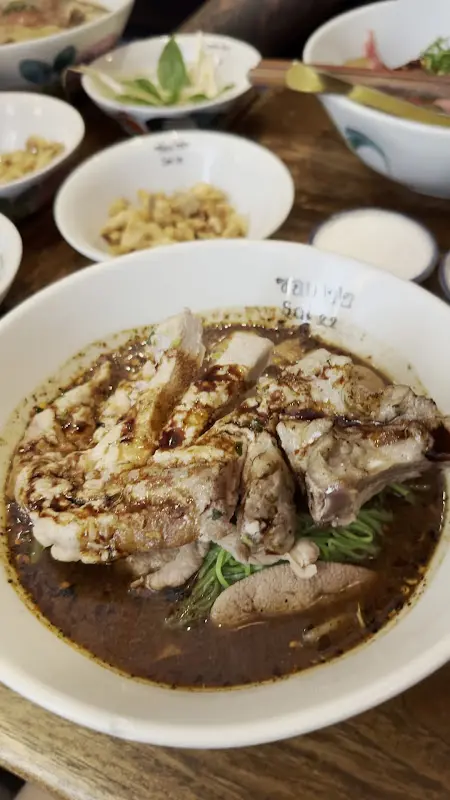 Nam waan_Soi 22_Main_review