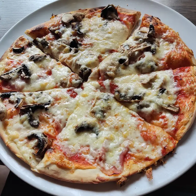 Gaststätte Aumühle_(Wohra)_slider_image_3