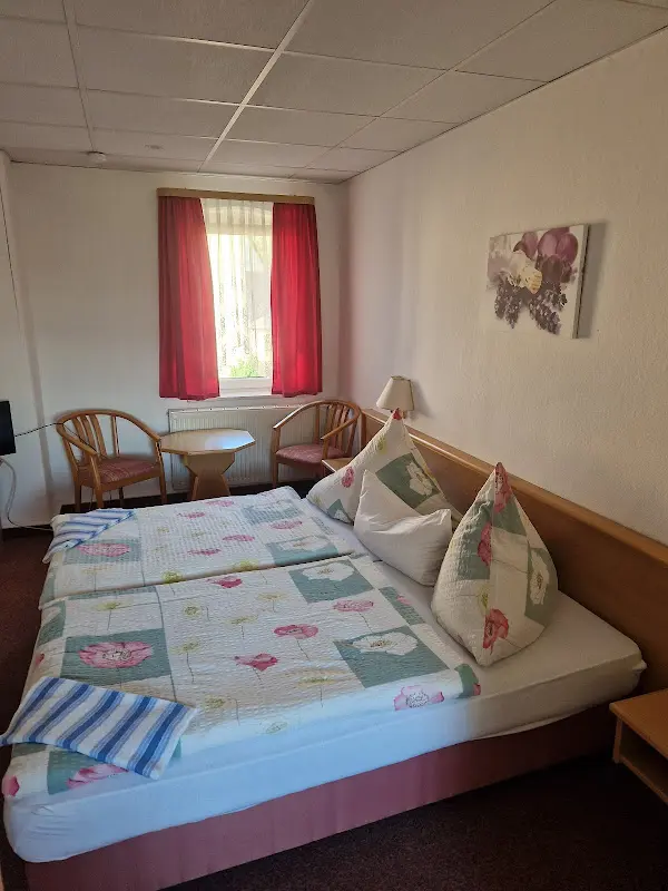 Gaststätte Lindengarten_Glashütte_slider_image_2