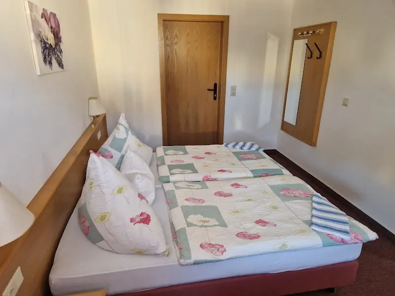 Gaststätte Lindengarten_Glashütte_slider_image_3