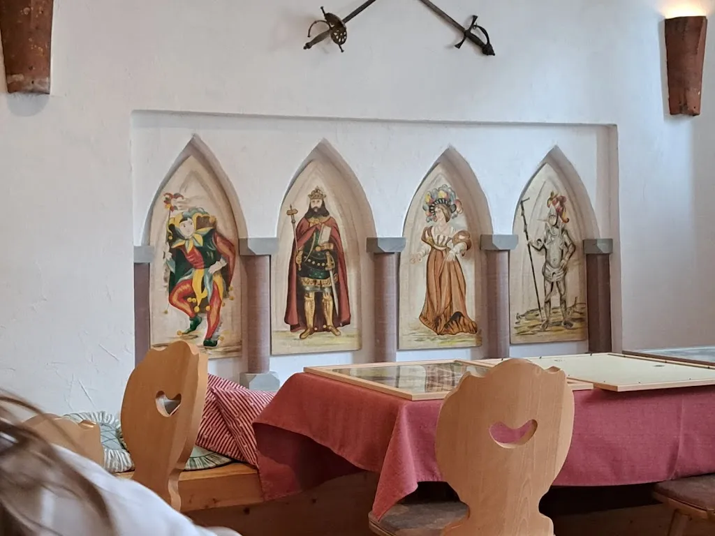 Andreas HIRTH_Erlebnisgastronomie Burg_Dürmentingen_avis