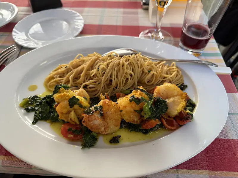 Bobbie Dunn_Luigis Golf Restaurant_Groß-Zimmern_review
