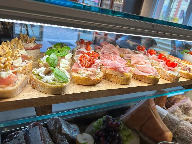 Amore Di Vino_Großenlüder_slider_image_1