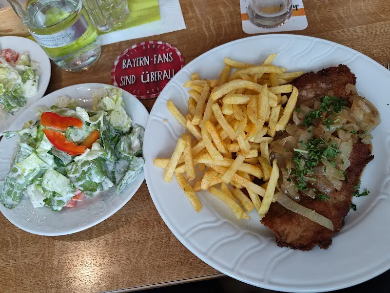 Landgasthof Schwarz_Großenlüder_slider_image_1