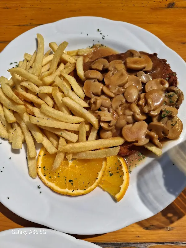 Marianne Schwarzer_Zur Jägerklause_Groß-Umstadt_review