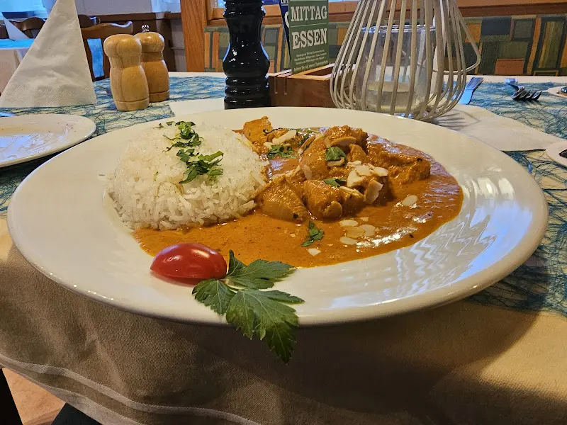 Gaststätte & Biergarten zum Lamm | Groß-Umstadt OT Kleestadt | Deutsche, Indische & Italienische Küche | Landsknechtkeller_Groß-Umstadt_slider_image_3