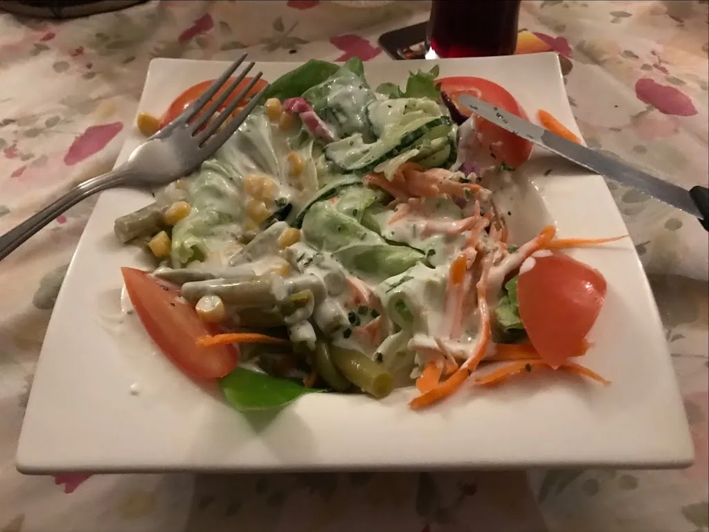 Huong Nguyen_Pizzeria Calabria Pizzaexpress_Epfenbach_avis