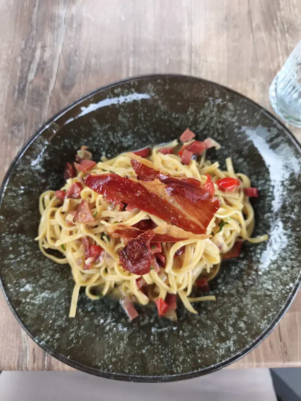 Sabine Dillemuth_Waurig - Restaurant Accademia `91_Hammersbach_recensione