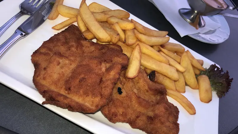 Poseidon - Zu den 4 Linden_Hadamar_slider_image_3