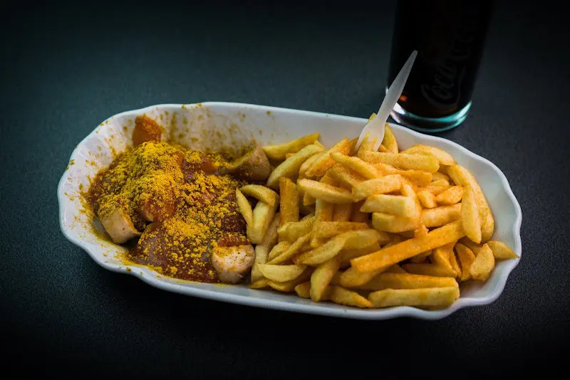 Schlemmerhäuschen-Schnellrestaurant_Haiger_slider_image_3