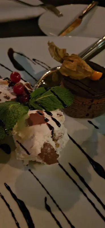 Restaurant Sponde_Main_slider_image_2