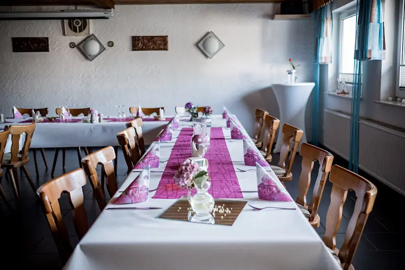 Gaststätte Zur Lachshuhnklause restaurant in Helsa