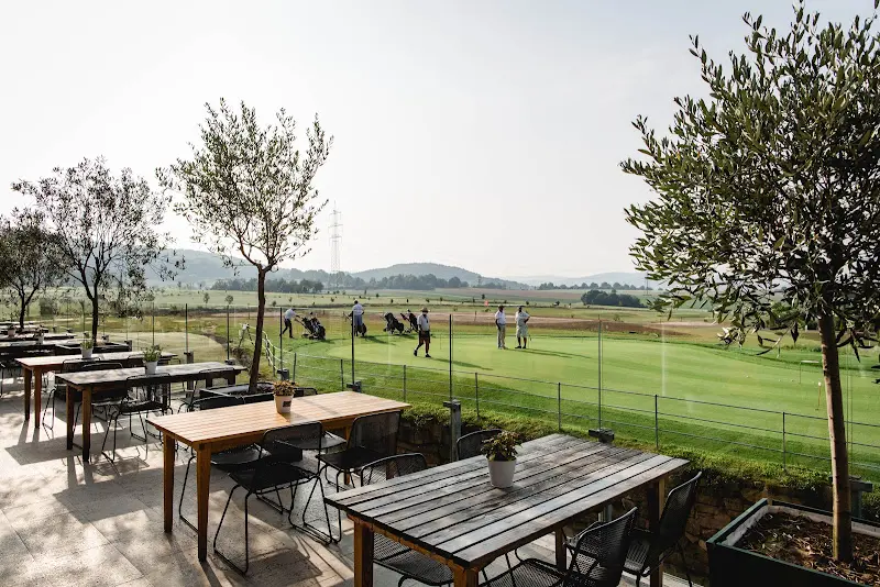 Heckers - Restaurant, Café, Bar ristorante a Gründau