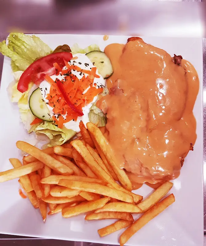 Dinner Room_Grünberg_slider_image_3