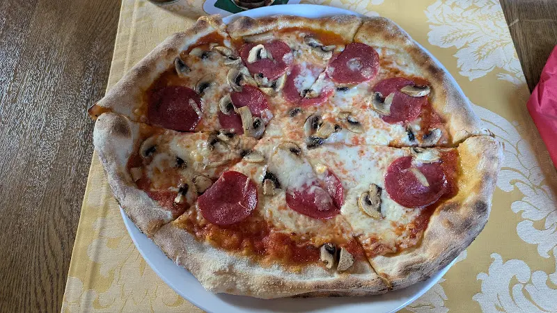 Ristorante Pizzeria Pension La Via_Herbstein_slider_image_2